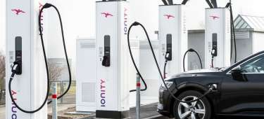 Quelles sont les voitures électriques qui rechargent réellement le plus vite ?